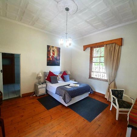 Castello Guesthouse Vryburg Bagian luar foto