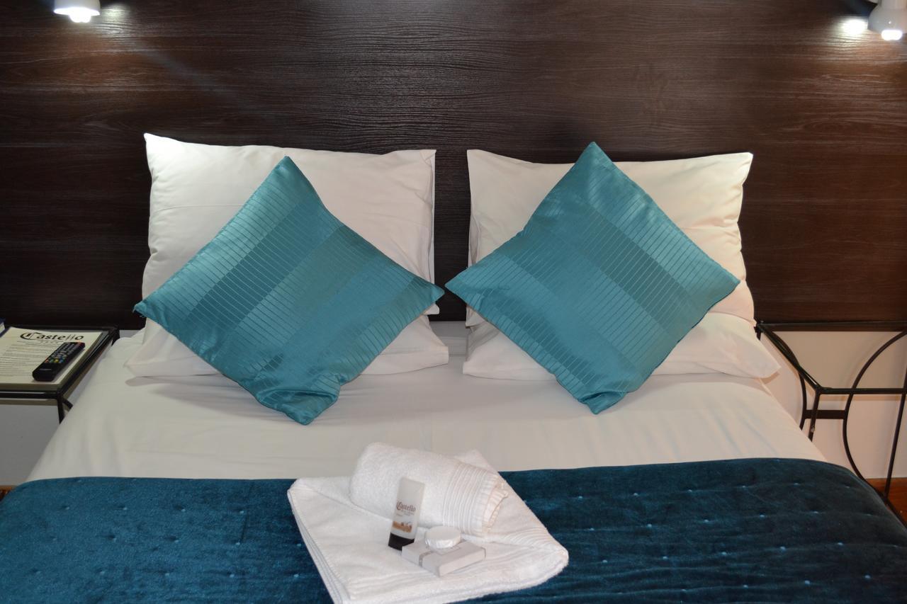 Castello Guesthouse Vryburg Bagian luar foto