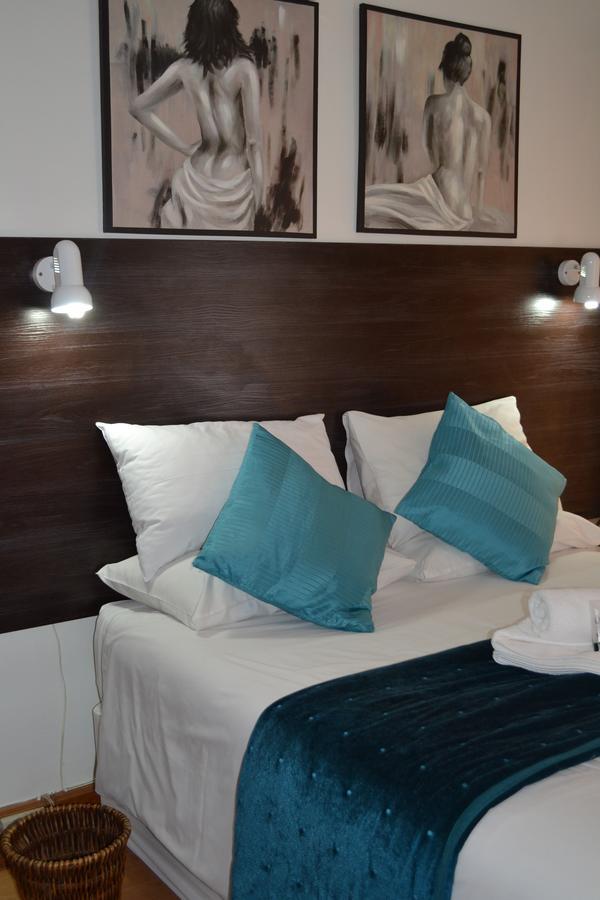 Castello Guesthouse Vryburg Bagian luar foto
